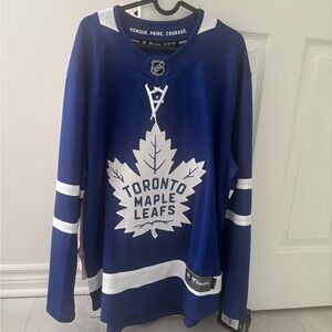 Toronto Maple Leafs Breakaway jersey - new with tags